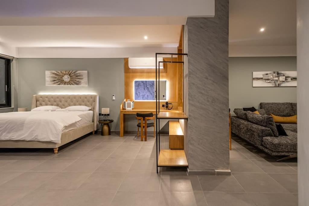 Smaragdi Luxury Jacuzzi Noho Premium Living Athens
