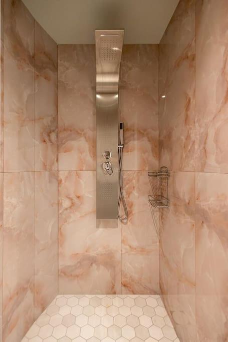 Smaragdi Luxury Jacuzzi Noho Premium Living *